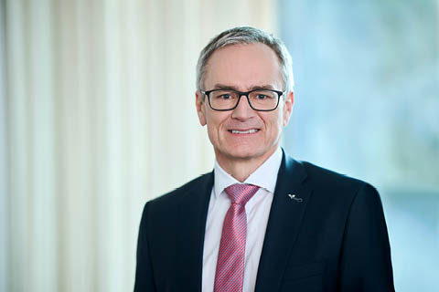 Dr. Helmut Winkler