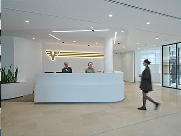 Sicht ins Foyer 